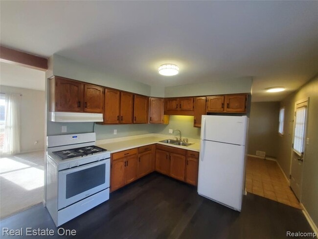 Foto del edificio - 137 Birchwood Ave