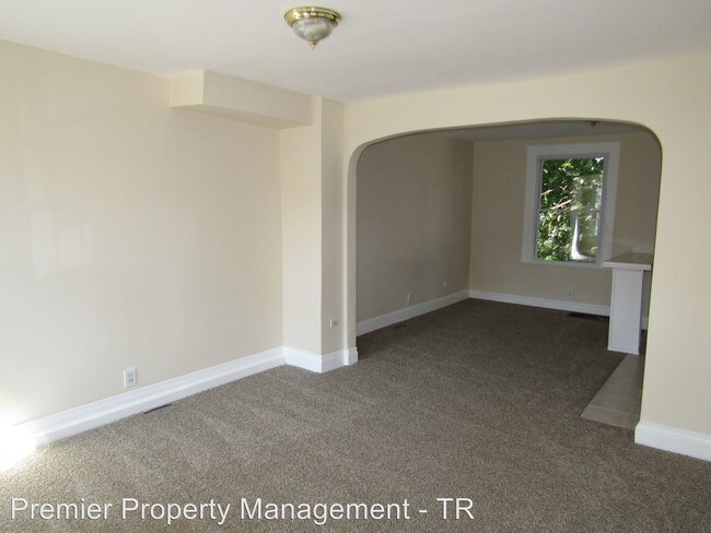 Building Photo - 2 br, 1 bath House - 3232 Elmora Avenue