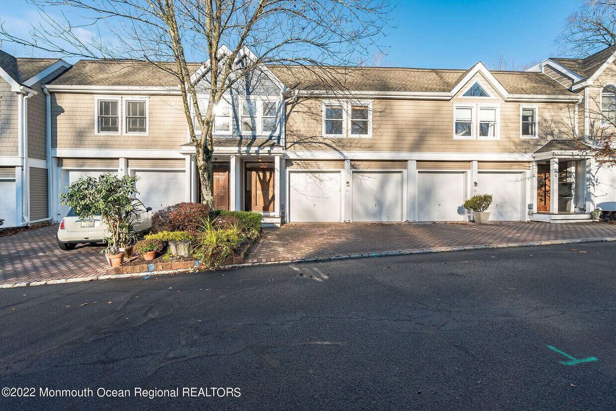 Foto principal - 21 Rock Creek Woods Dr