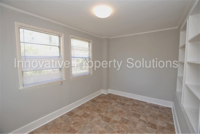 Foto del edificio - 1215 Willow Branch Ave
