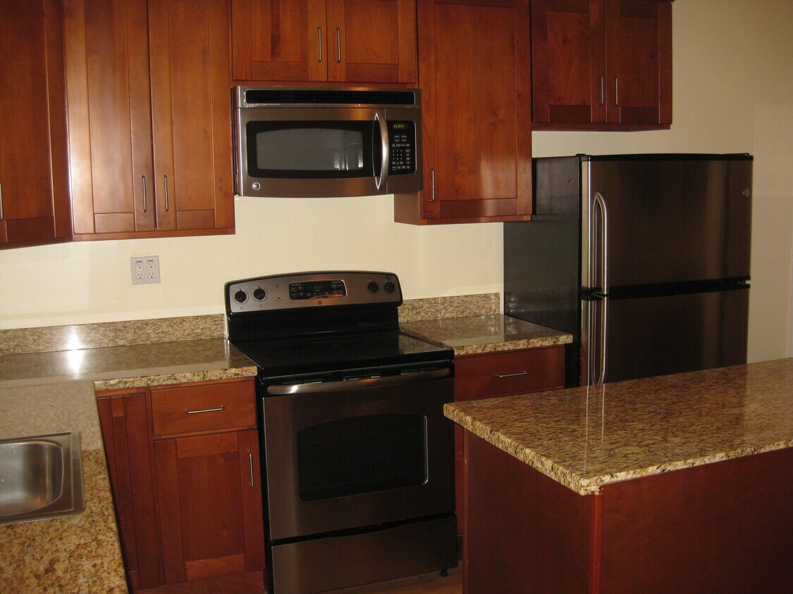 Primary Photo - 238 Jersey St