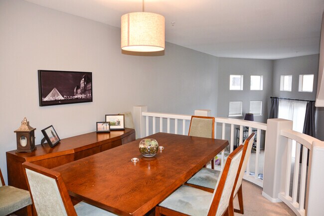 Dining over looking the living room - 984 Alpine Terrace