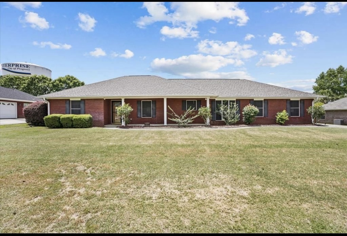 Foto principal - 107 Britt Dr