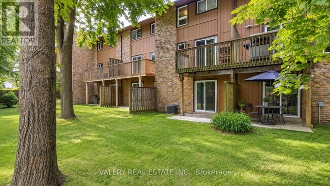 Building Photo - 2359 Birchmount Rd