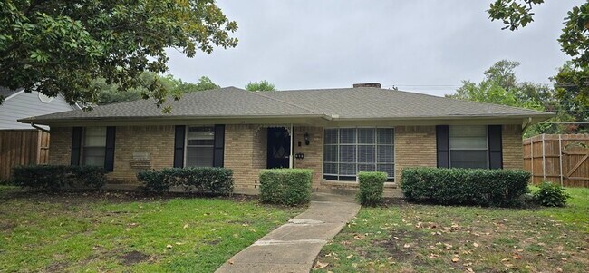 Photo - 204 Murray Ln House