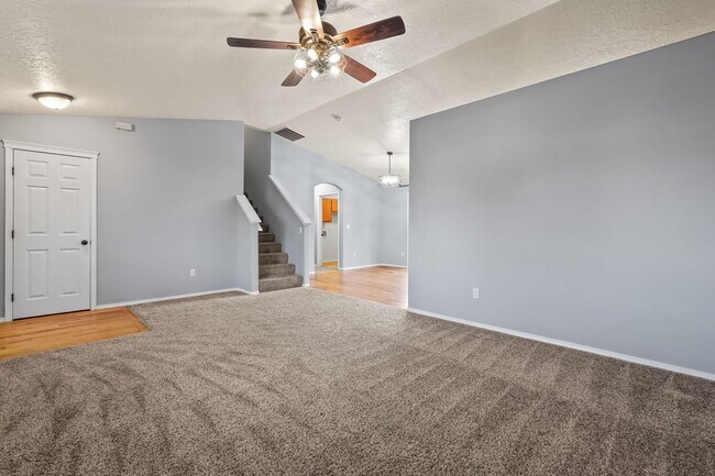 Foto del edificio - Desirable 4 bedroom, 2.5 bath South Boise Home!