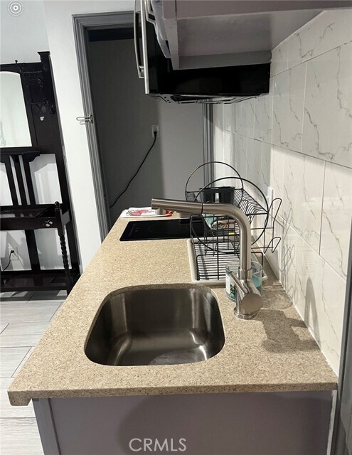 Foto del edificio - 1359 Glen Ave