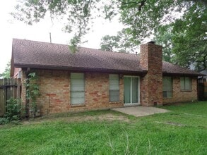 Building Photo - 9530 Magnolia Ridge Dr