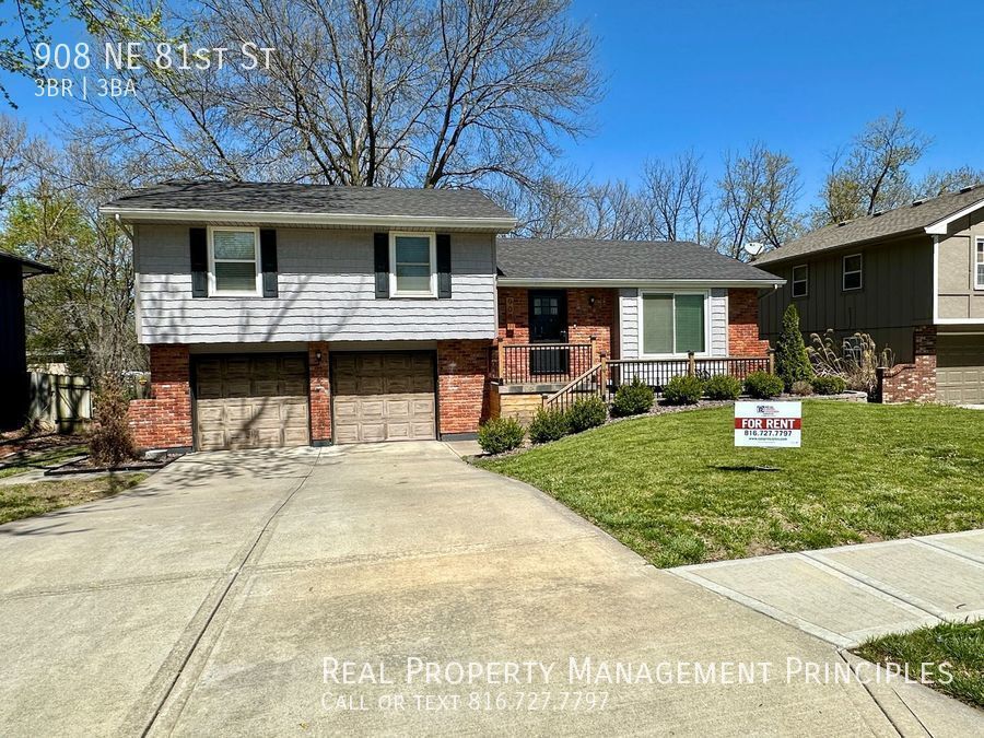 Primary Photo - Completely Updated, Spacious 3 Bedroom 3 B...