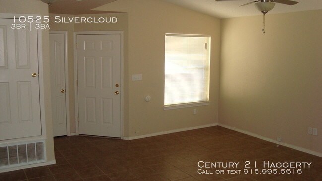 Building Photo - 10525 Silvercloud Dr