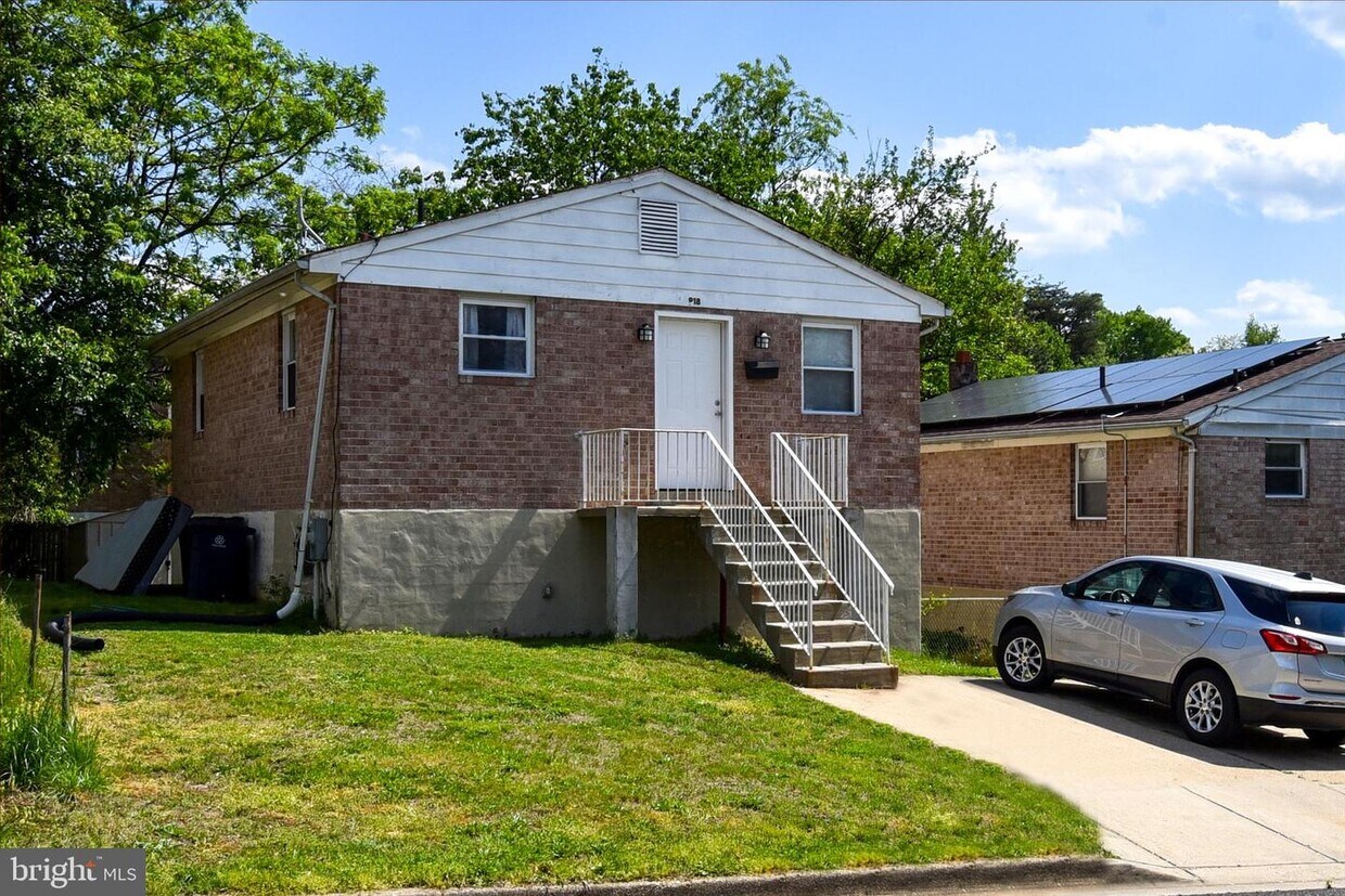 918 Clovis Ave, Capitol Heights, MD 20743 House Rental in Capitol