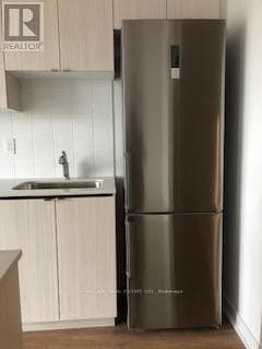 Building Photo - 2344 Dufferin St