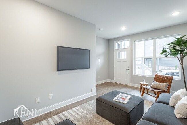 Foto del edificio - 2341 E 18th St