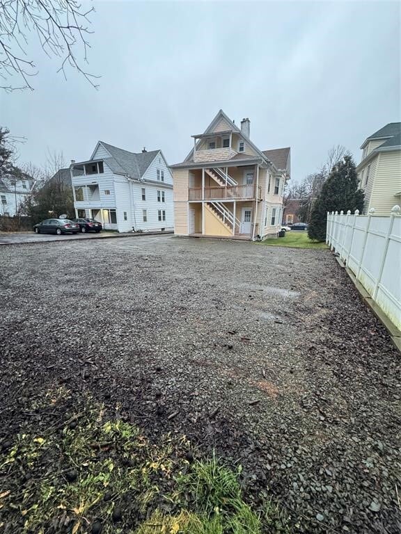 Building Photo - 9 Minden Ave