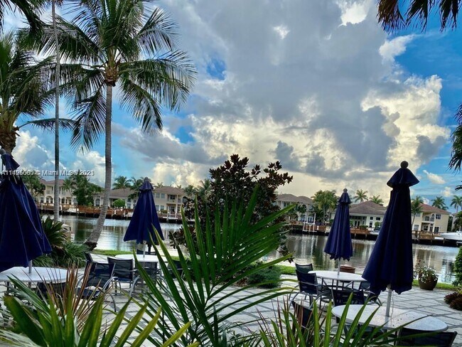 Building Photo - 2200 S Ocean Dr