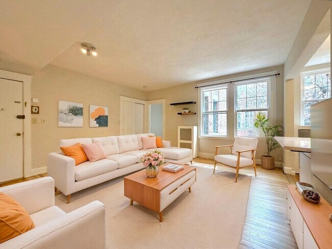 Building Photo - 110 Lanark Rd