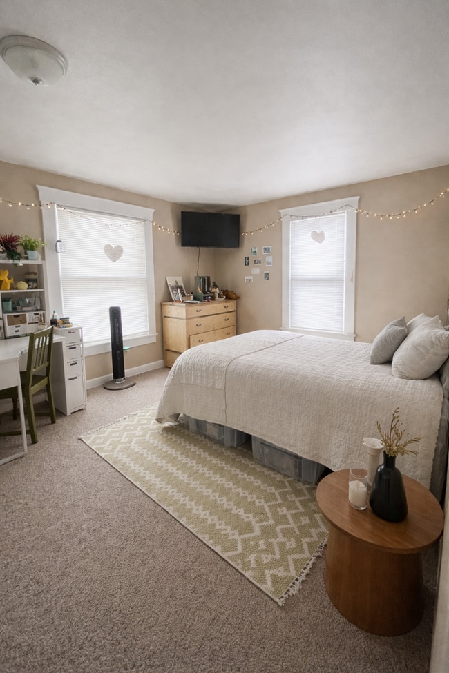 Building Photo - 1803 Hill St