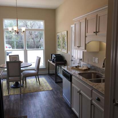 Foto del edificio - 44 Hollyn Ct