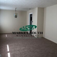 Building Photo - 610 San Anton Dr