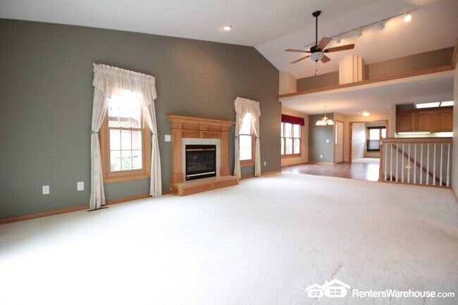 Foto del edificio - 7144 Cody Dr