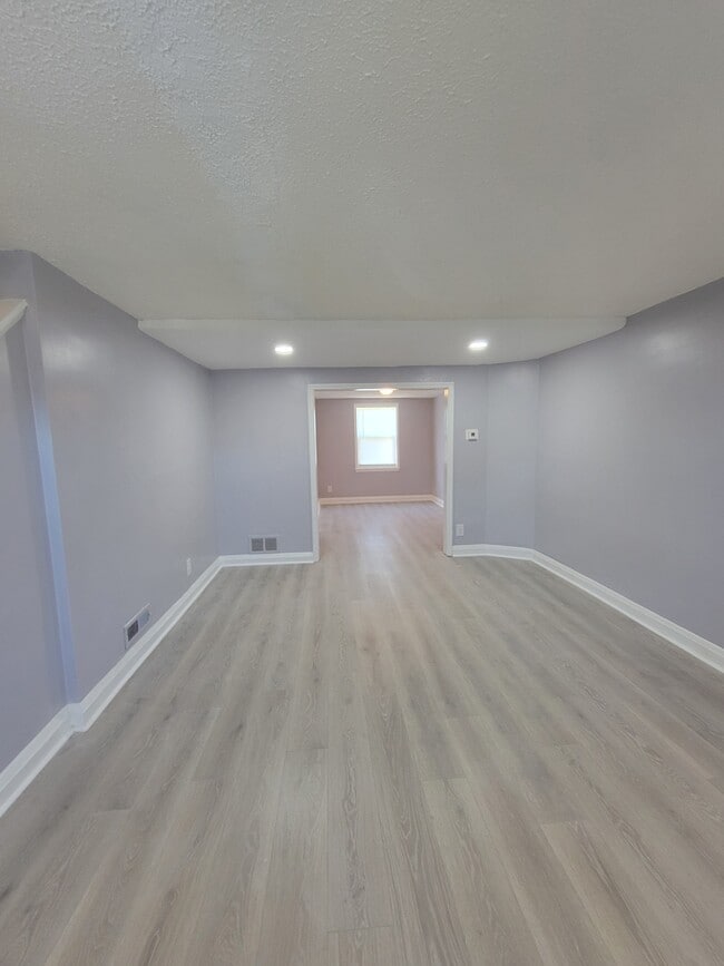 Building Photo - 3242 Westmont Ave