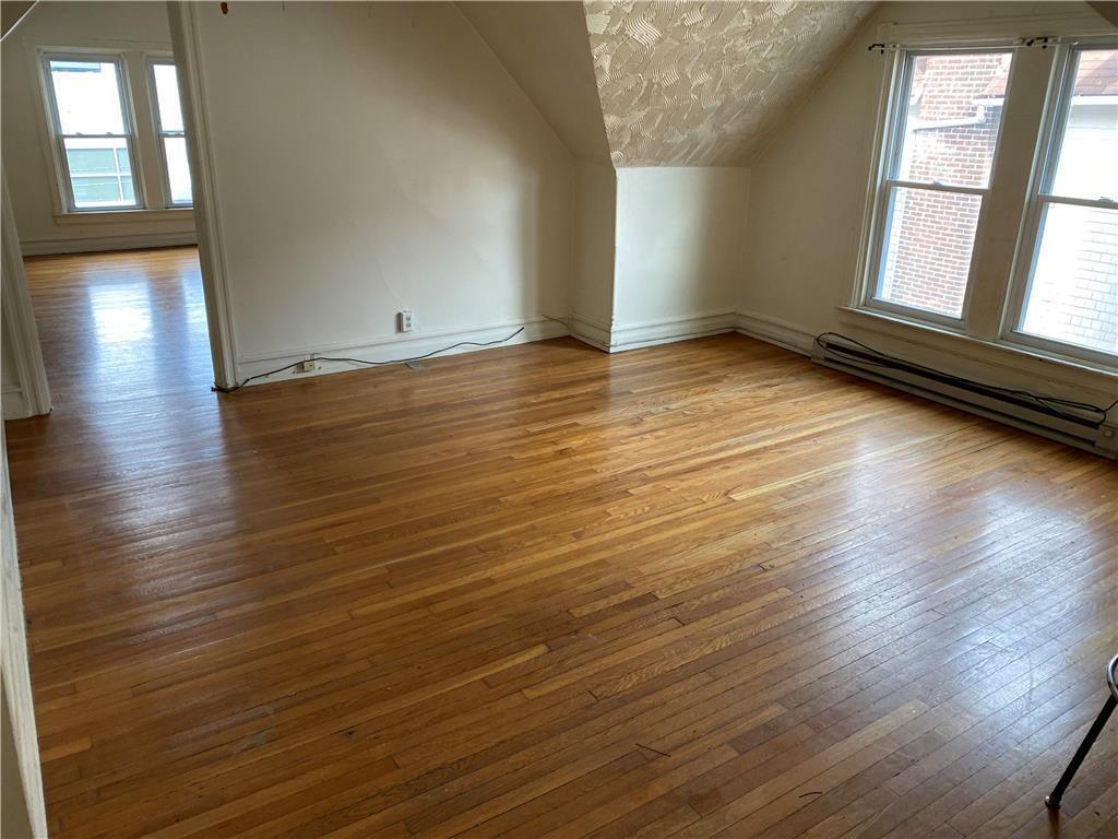 1742 Linden St Unit 3 Floor, Allentown, PA 18104 Room for Rent in