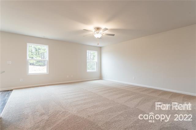 Foto del edificio - 8016 Derby Wood Ln