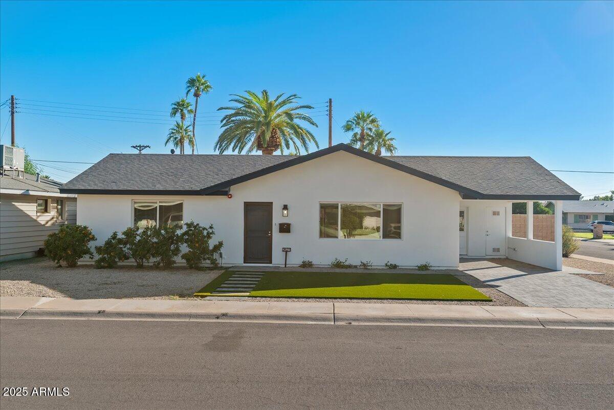 Foto principal - 2623 N 74th Pl