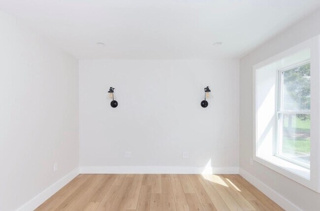 Foto del edificio - 1 Bedroom Home in Charlotte VT Available 9/1!