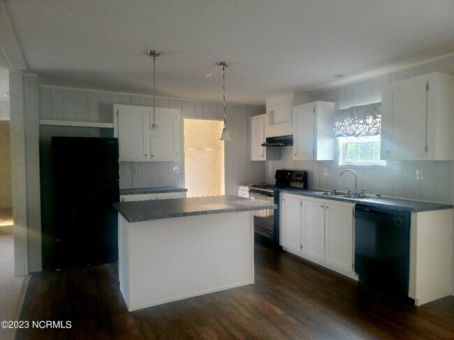 Foto del edificio - 459 Bear St NW