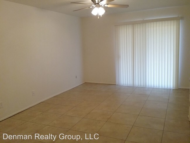Foto del edificio - 2833 E Paradise Ln