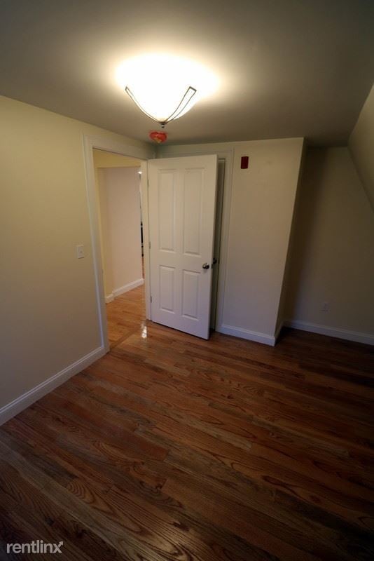 Building Photo - 2 br, 1 bath  - 45 Maple St # 6