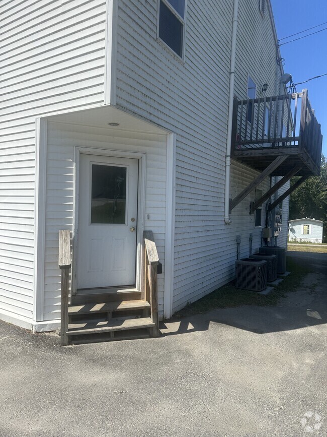 View of Apartments for Rent in Gardiner ME - 2 Rentals | Apartments.com