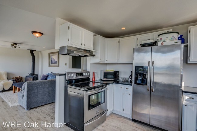 Foto del edificio - 2 br, 1.5 bath House - 2026 Fircrest Ave.
