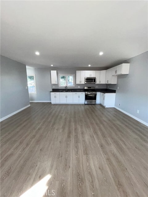 Building Photo - 531 W 56th St