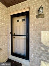 Building Photo - 3885 Steppes Ct