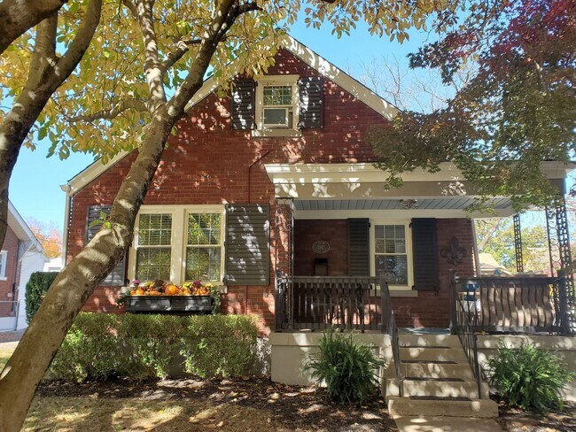 Foto del edificio - 2143 Winston Ave