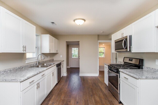 Foto del edificio - Two Bedroom Home in Central Columbia