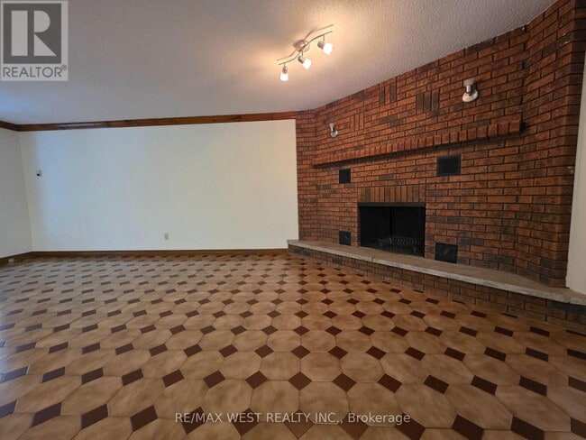 Building Photo - 23 Connie Dr