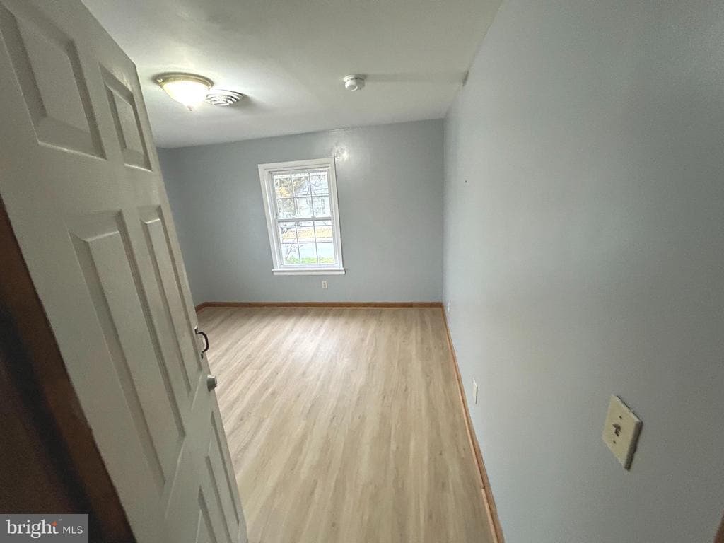 Primary Photo - 103 Jackson St