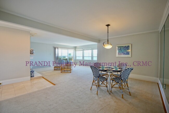 Foto del edificio - Top Floor, Corner Unit Condo with Panorami...