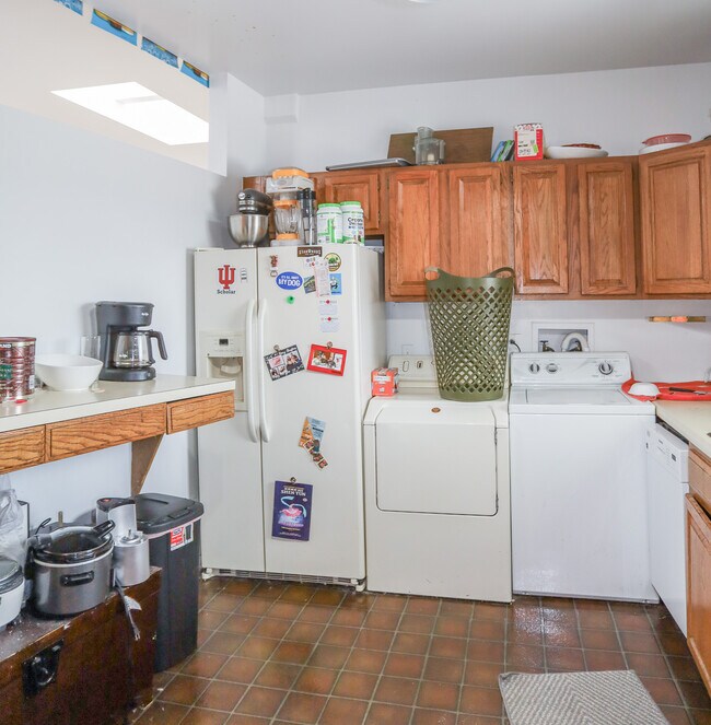 Foto del edificio - 1124 W Eddy St