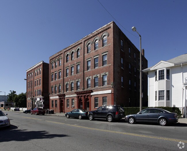 471473 Dudley St, Boston, MA 02119 Apartments Boston, MA