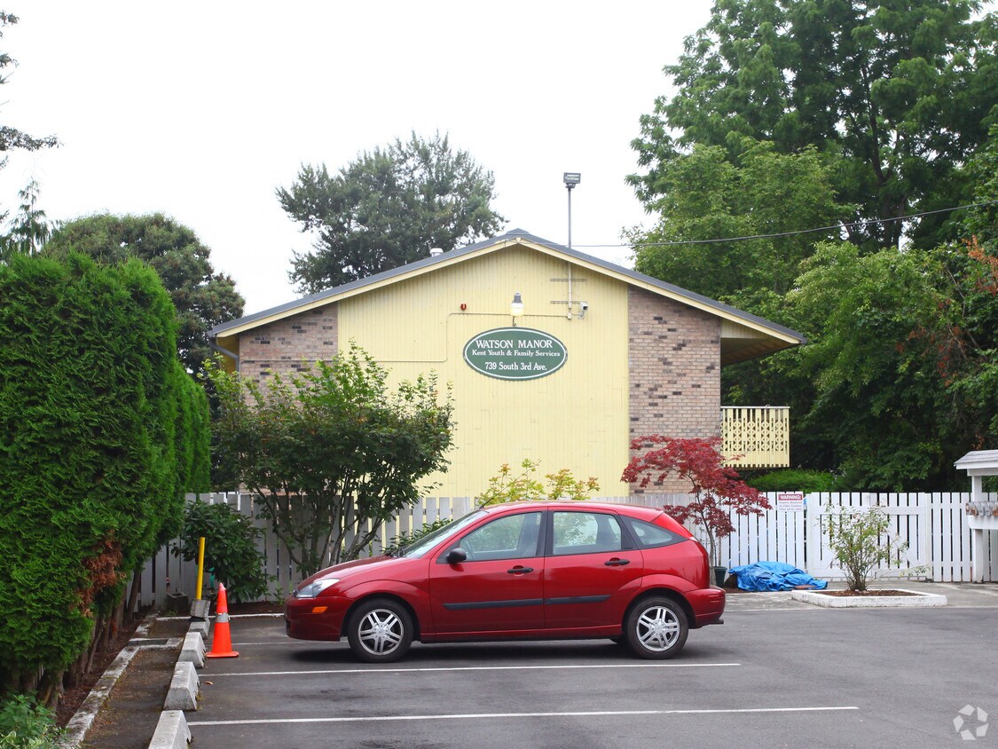 Building Photo - Watson Manor