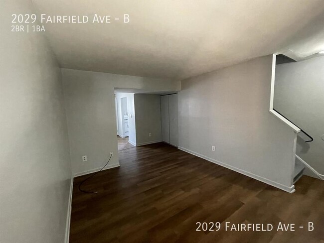 Foto del edificio - 2029 Fairfield Ave