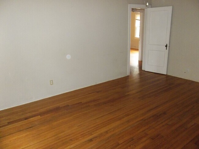 Foto del edificio - 100 Edwards St