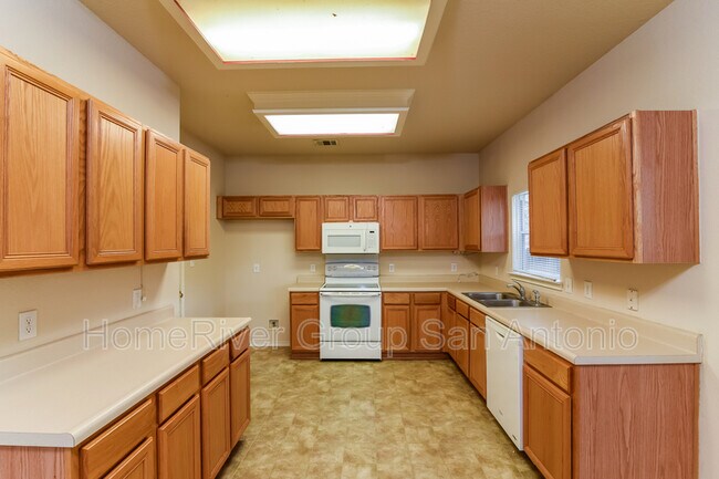 Building Photo - 8718 Redwood Bend