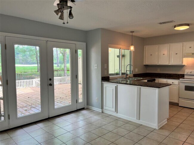 Building Photo - 2249 W Settler's Way