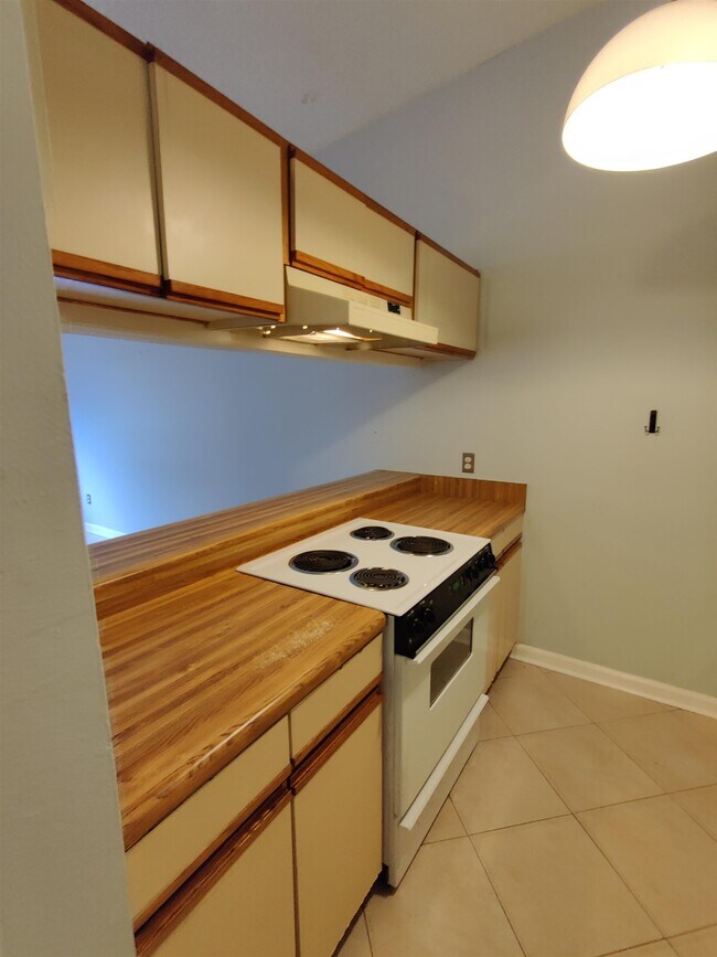 Foto del edificio - 2133 Sandpiper St