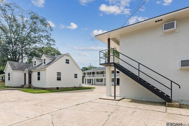 Foto del edificio - 210 Centerville St NE